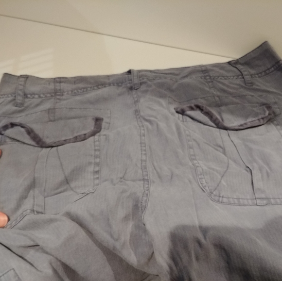 Kenneth Cole Reaction jogger/jeans - Picture 7 of 7
